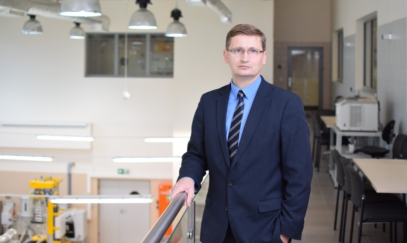 (Polski) Prof. Artur Bartkowiak o udziale w projekcie R4R (Polski) Prof. Artur Bartkowiak o udziale w projekcie R4R